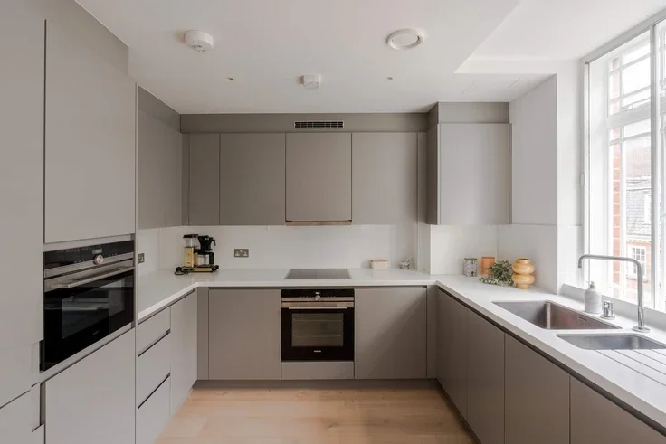 Flat Great Portland Street in City of Westminster