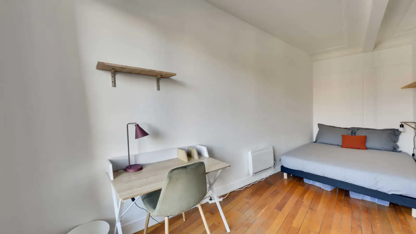 Flat Rue Belliard in Paris