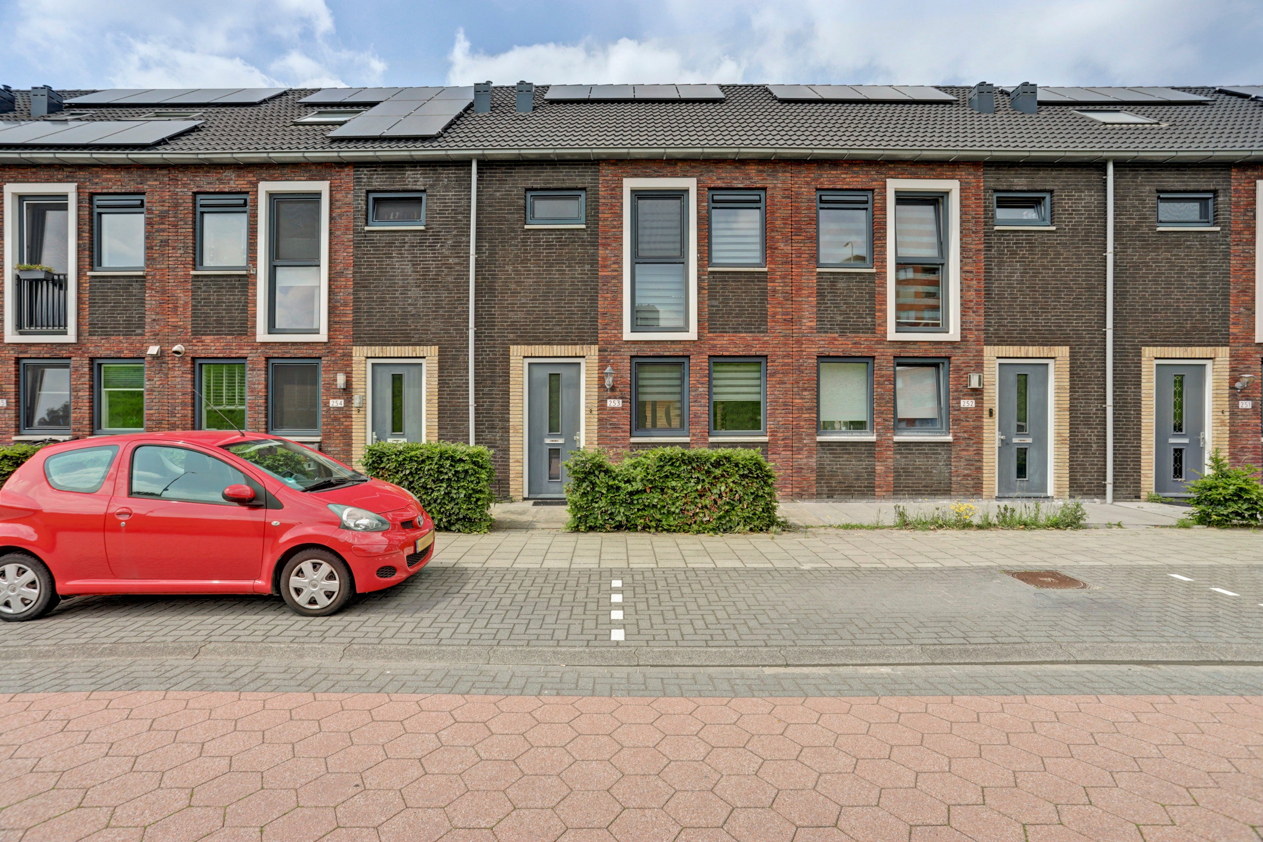 Huis Onderdijkserijweg 253 in Zwijndrecht