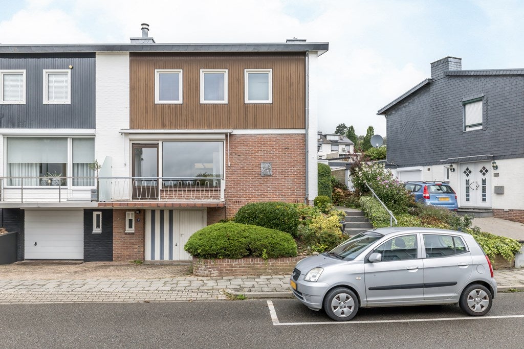 Twee-onder-één-kap te koop: Van Werschstraat 12, Simpelveld
