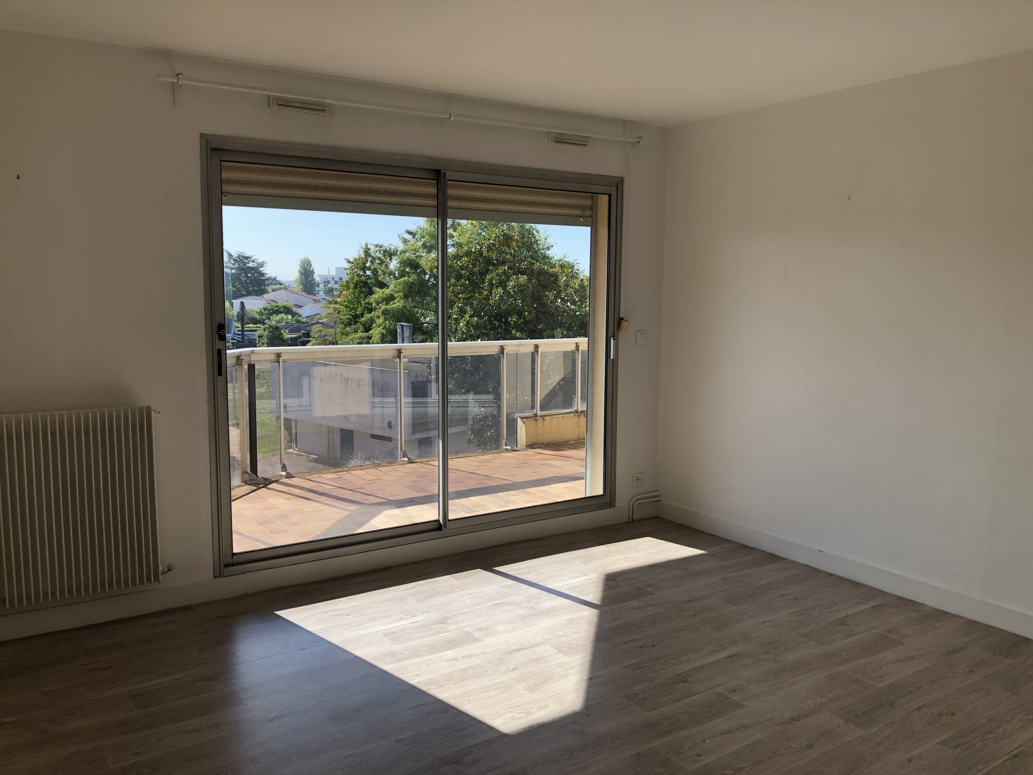 Flat Rue Charles Chaumet in Bordeaux