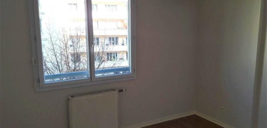 Flat Cours Émile Zola in Villeurbanne