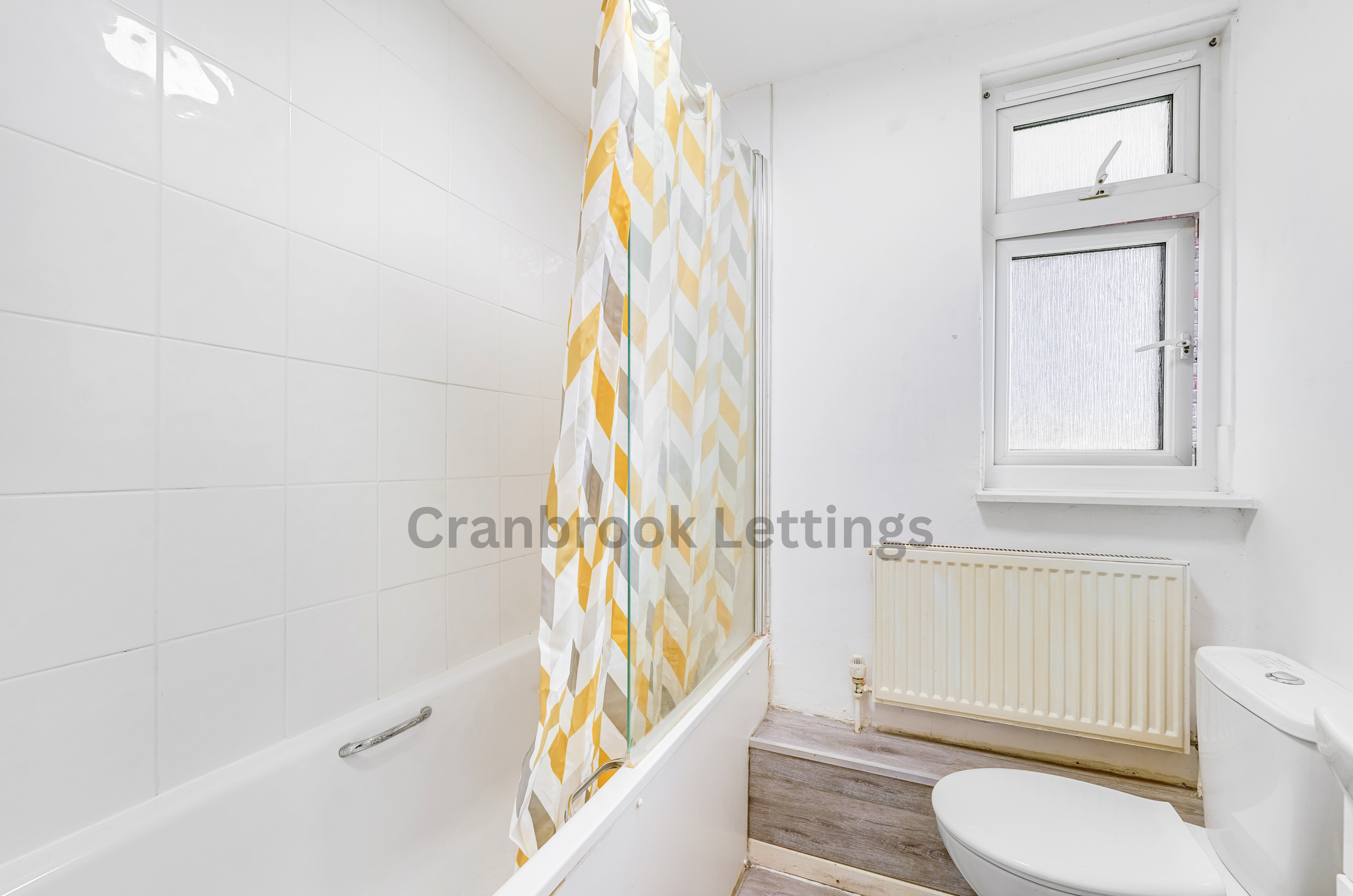 Flat Haldon Close in London
