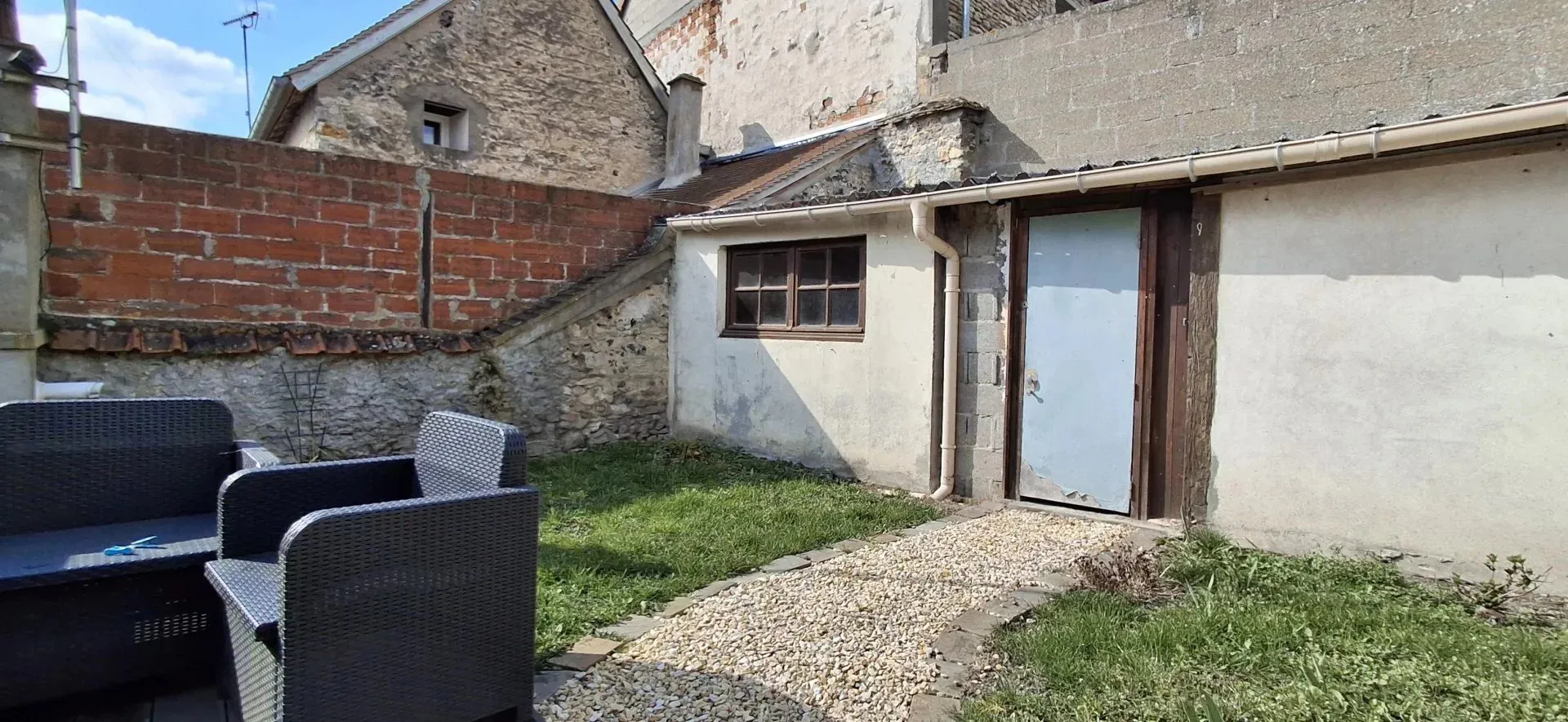 Maison Route de Houdan à Richebourg