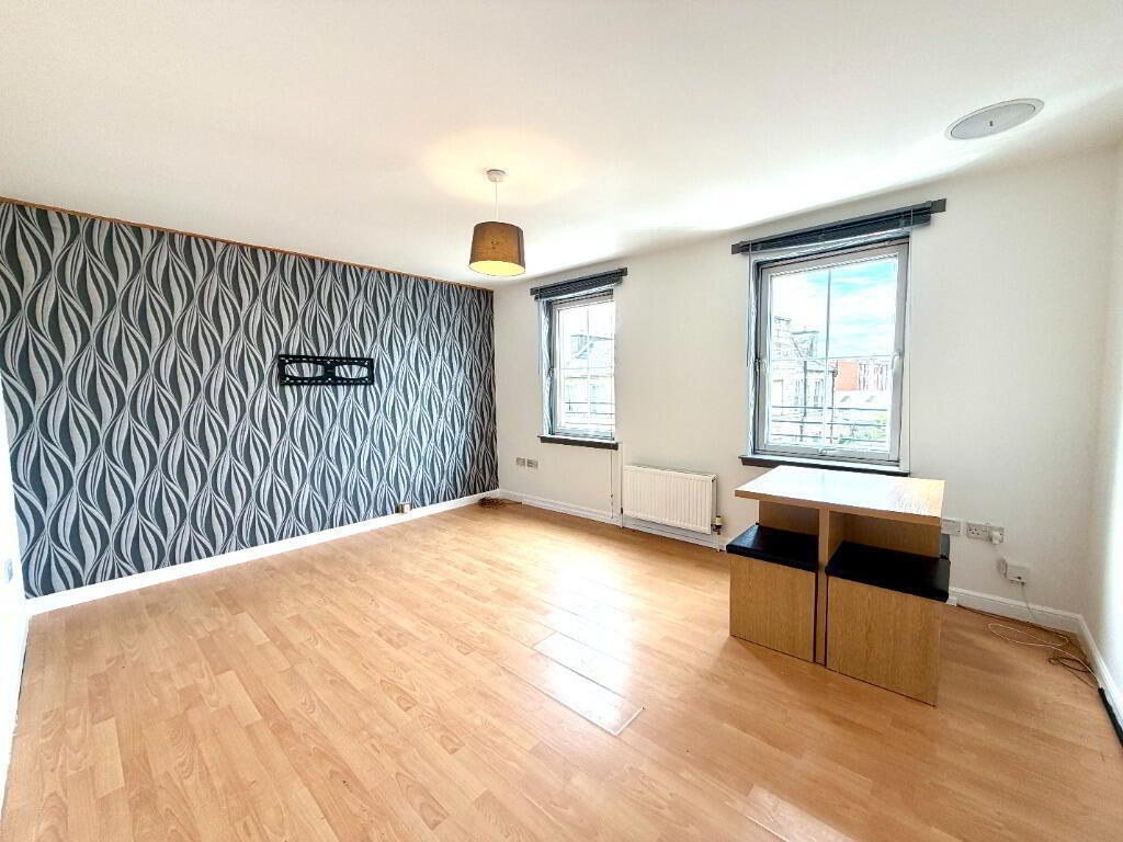 Flat New Mart Road in City of Edinburgh