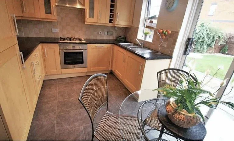 House Westland Close in Cardiff
