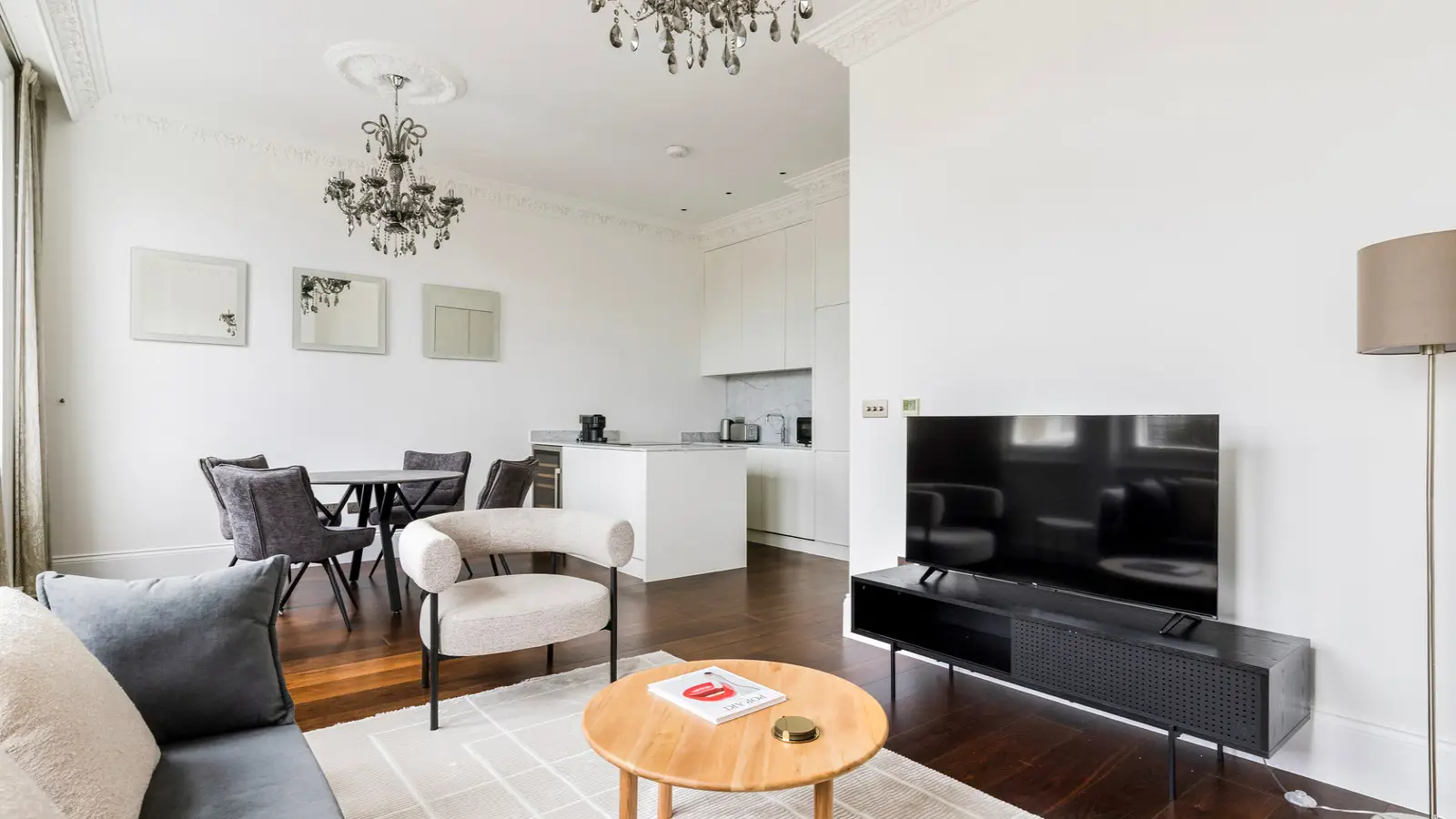 Flat Ifield Road in Greater London