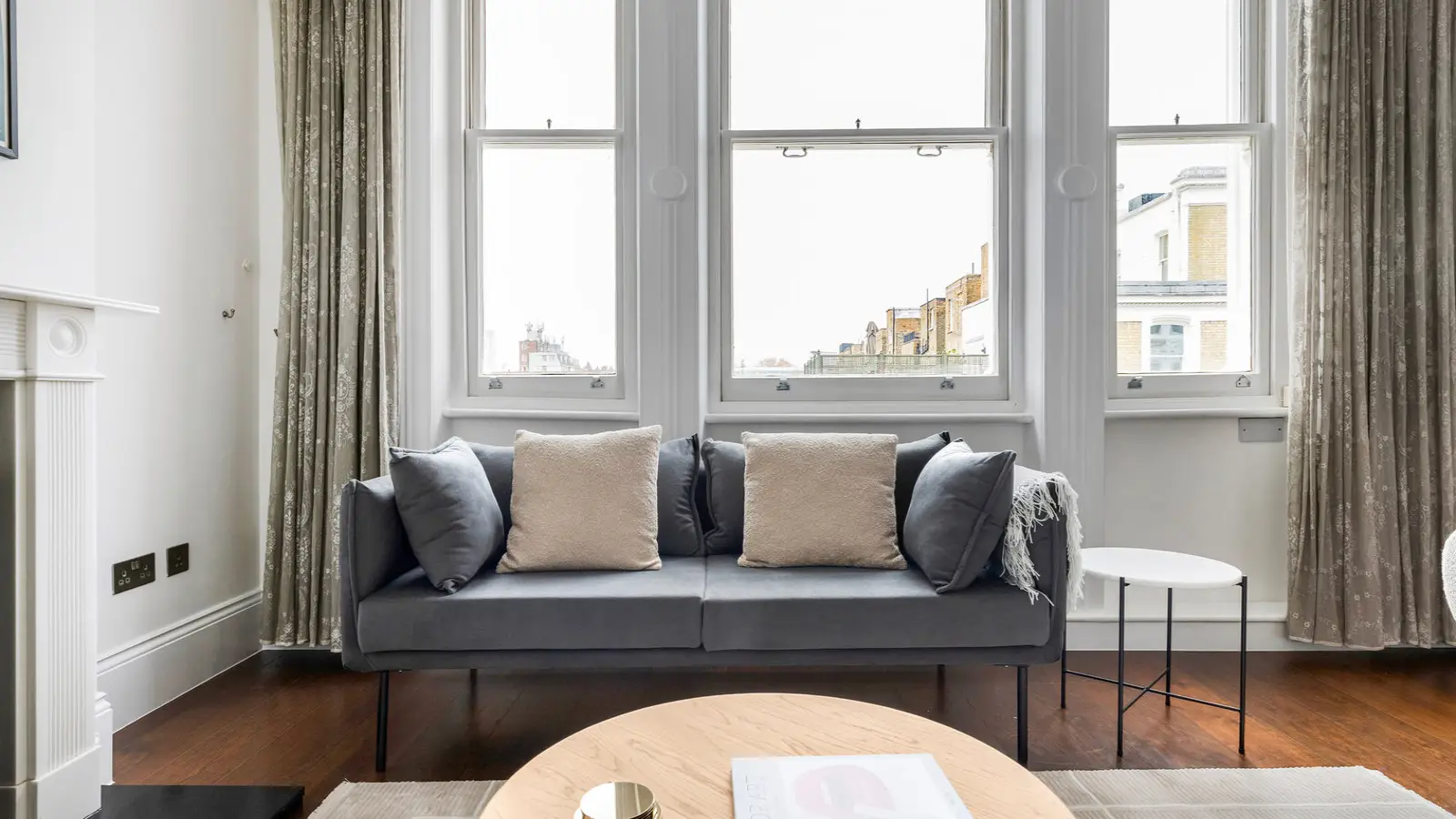 Flat Ifield Road in Greater London