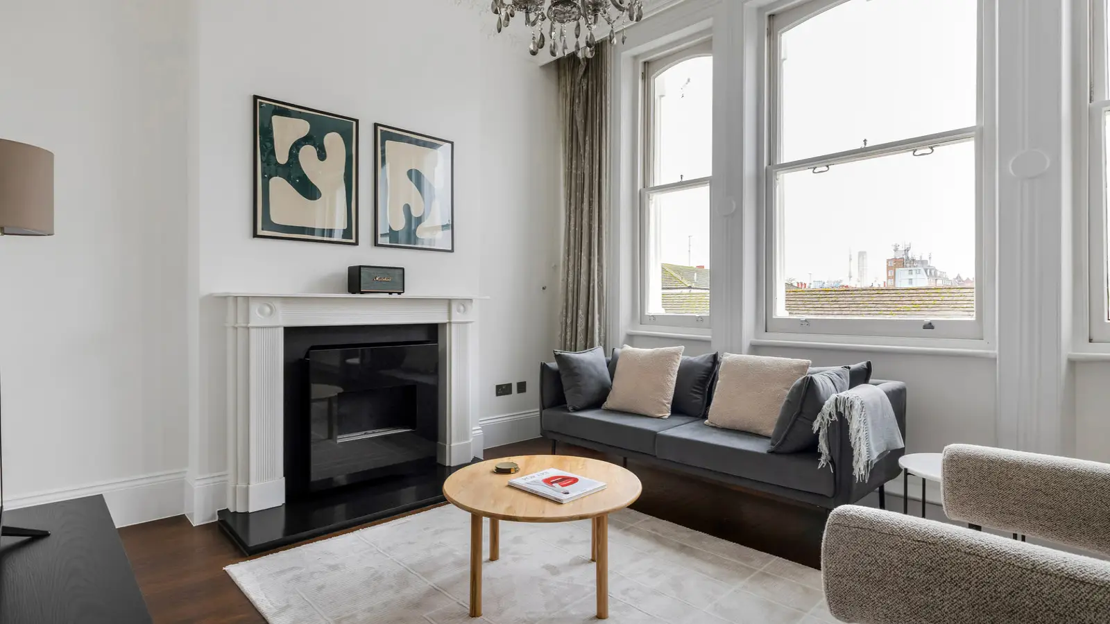 Flat Ifield Road in Greater London