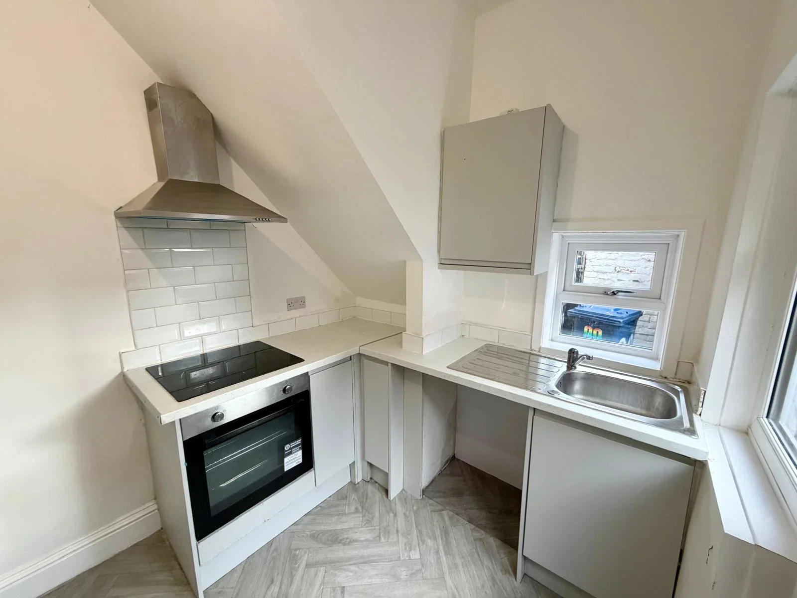 Flat Collingwood Street in Coundon