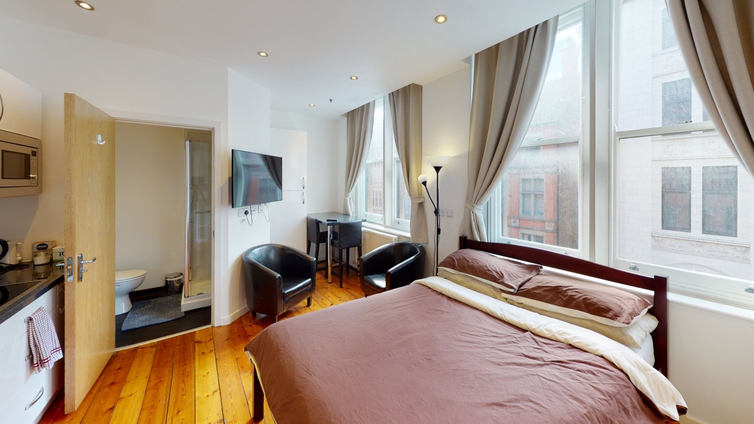 Flat Upper Parliament Street in Nottingham