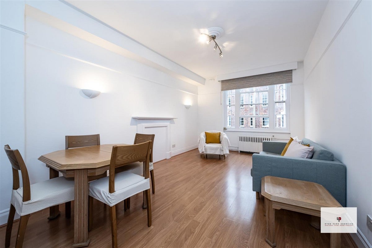 Flat Queensway in City of Westminster