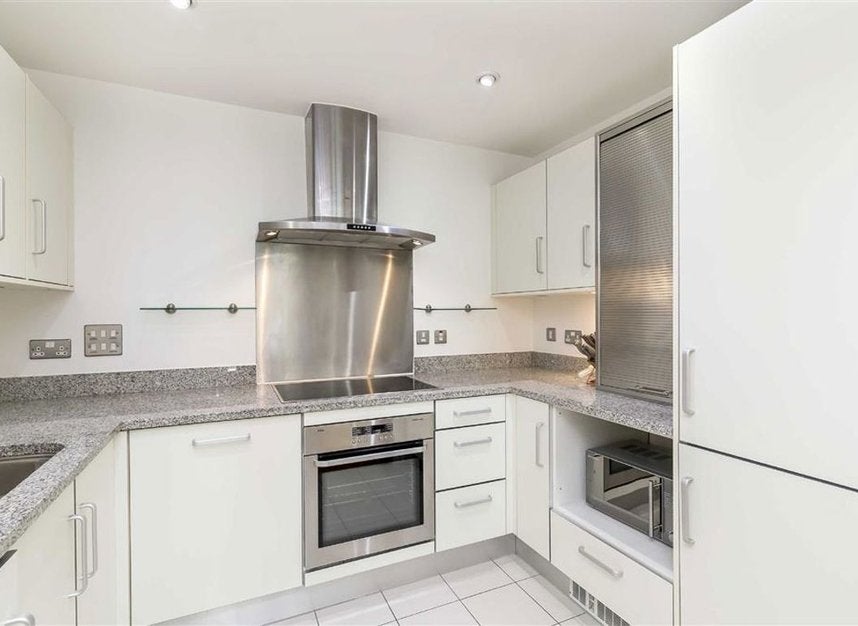 Flat Sheldon Square in City of Westminster