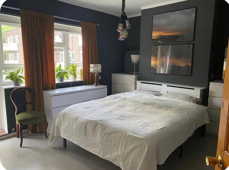 Flat Randall Close in Greater London