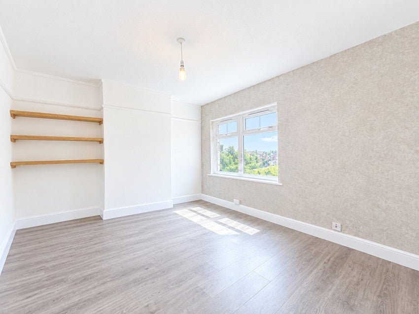 Flat London Road in Borough of Spelthorne