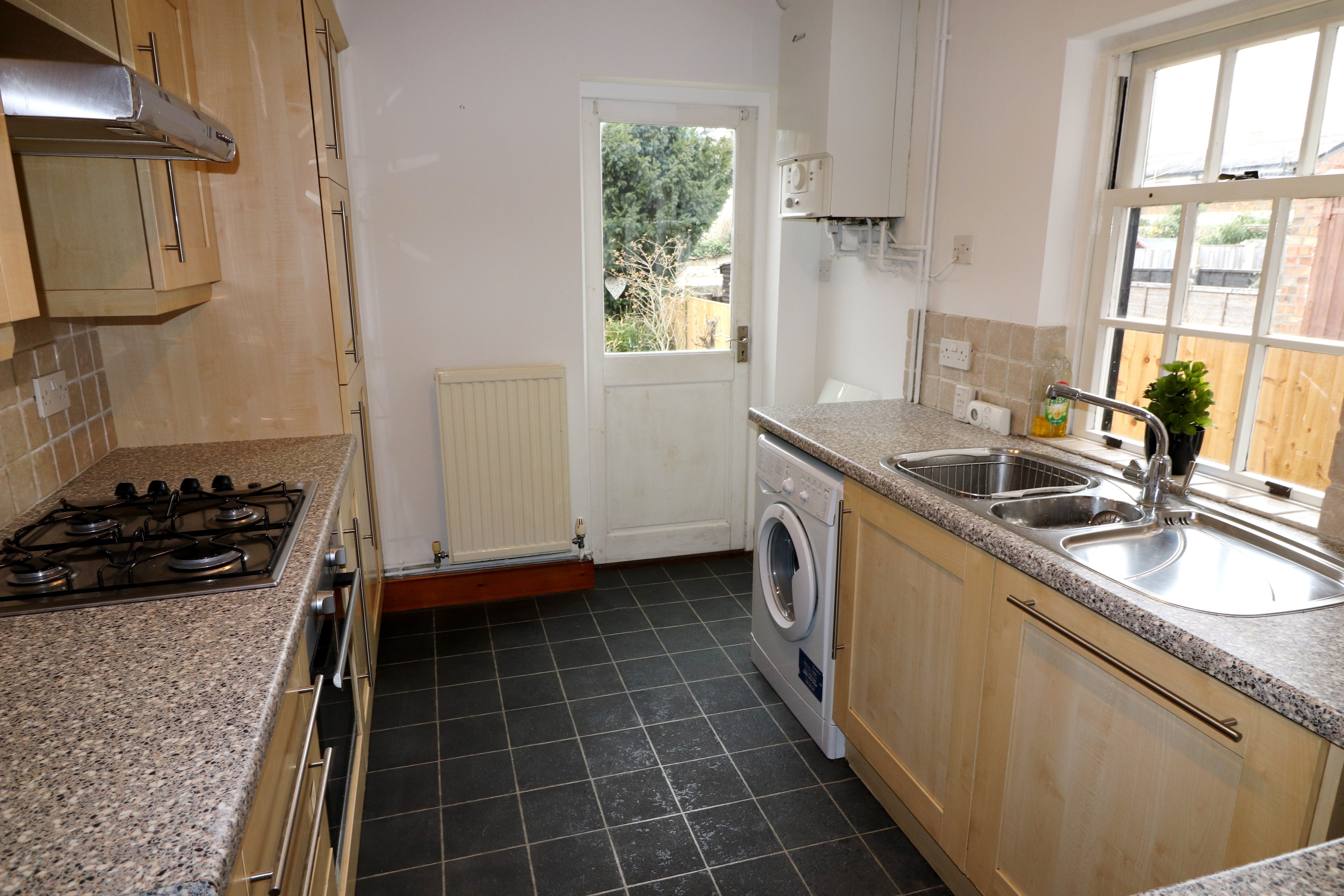 Flat Arbour Lane in Chelmsford