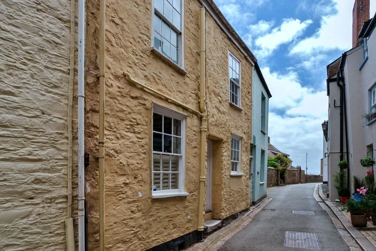 House Armada Road in Cawsand