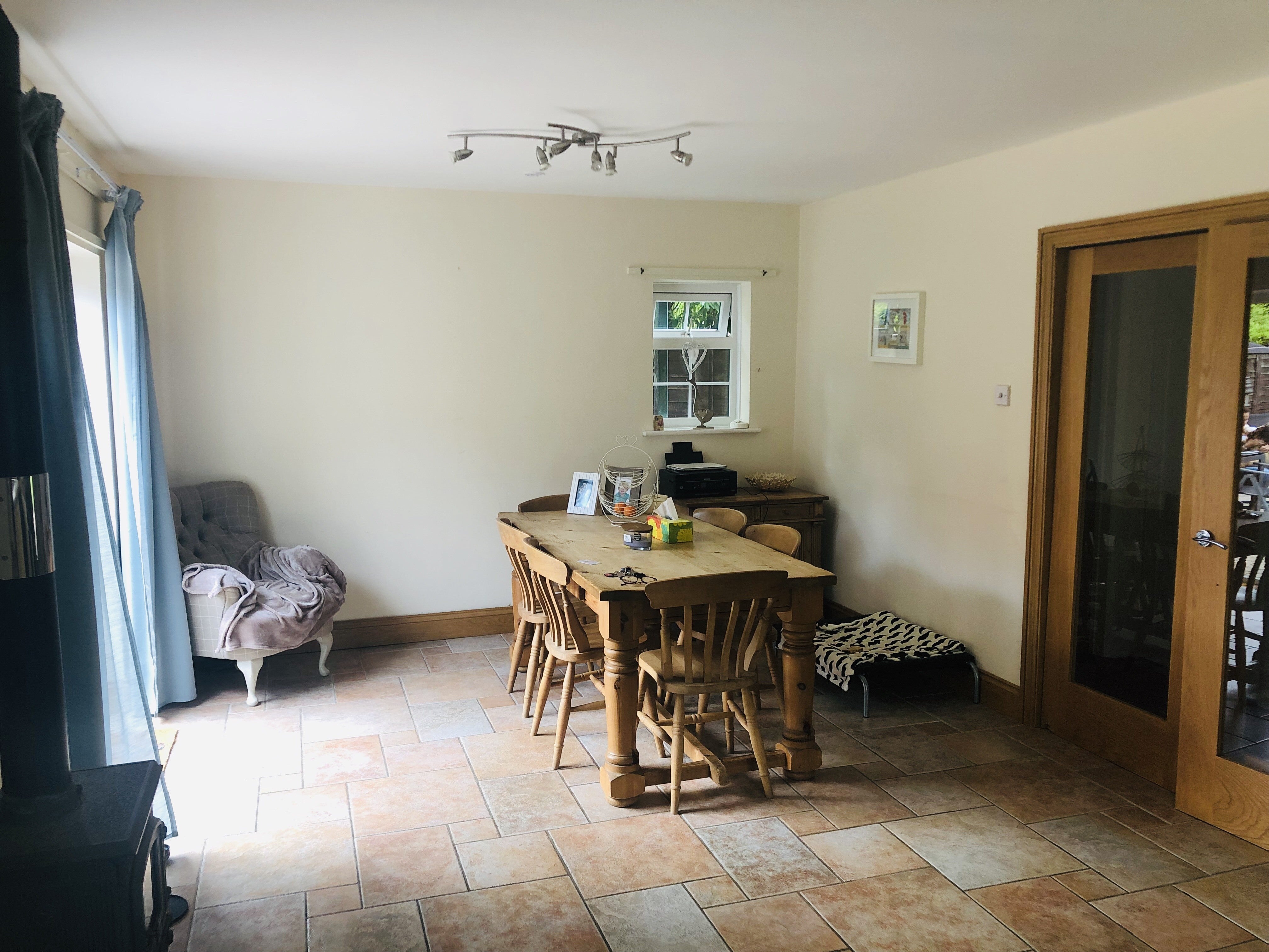 House Sunny Avenue in Mid Sussex