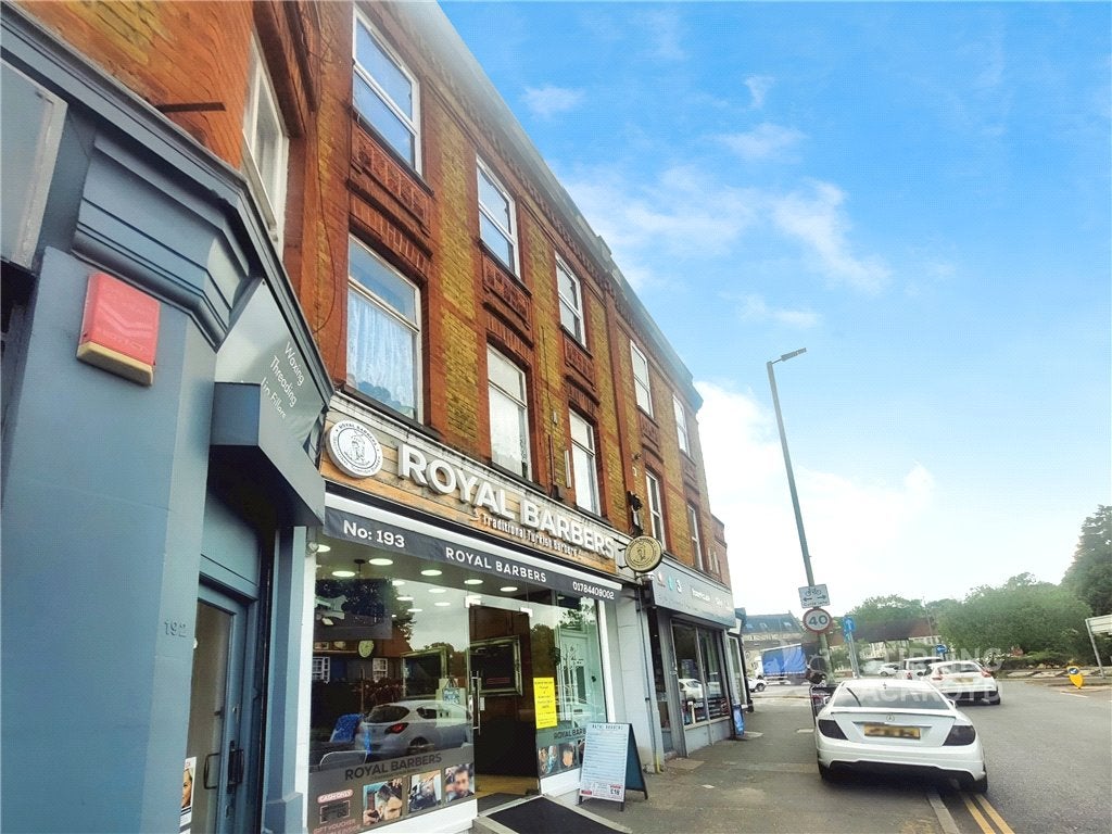 Flat High Street in Borough of Runnymede