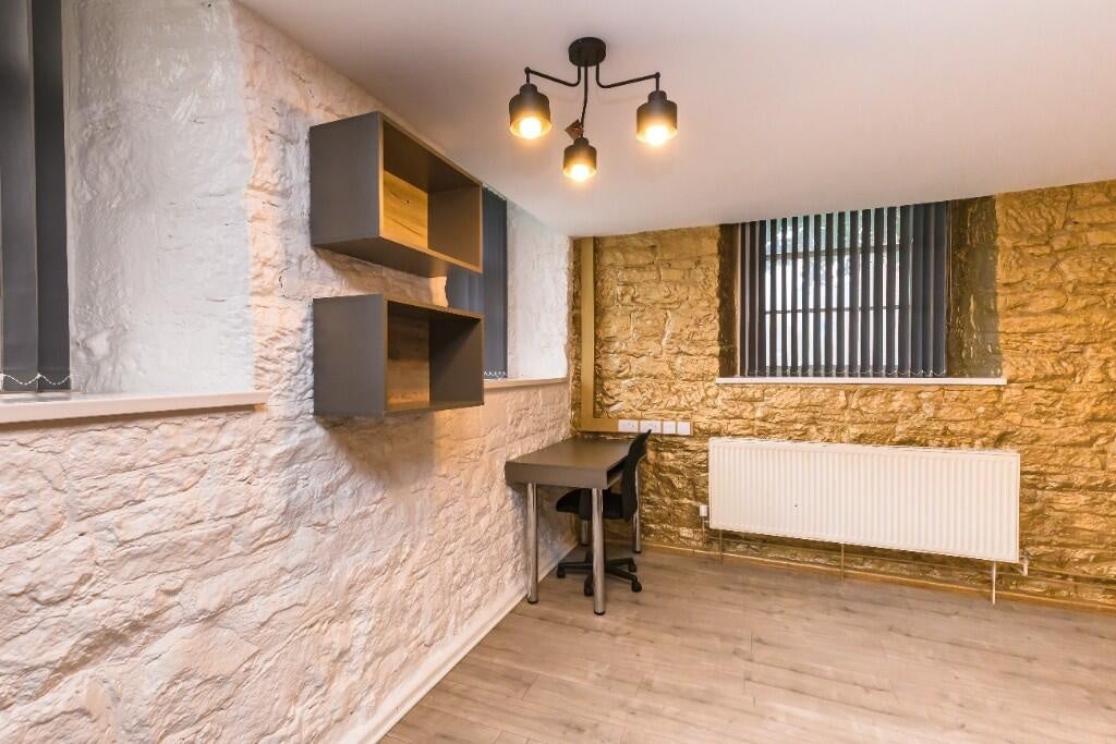 Flat Leazes Terrace in Newcastle upon Tyne
