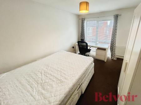 Flat Centurion Crescent in Newcastle-under-Lyme