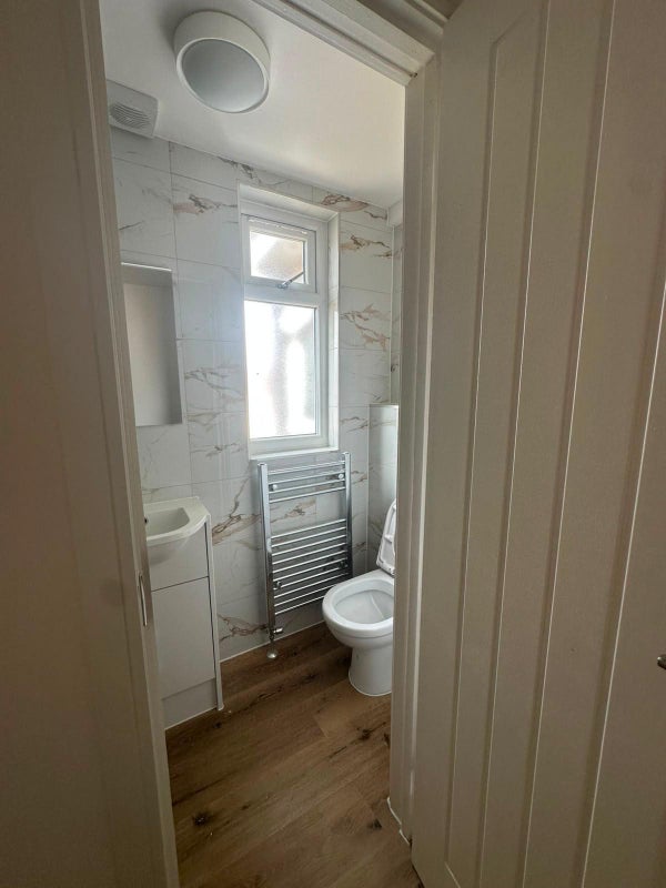 Room Diamond Road in Slough