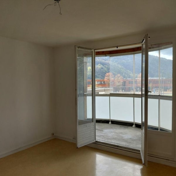 Appartement Rue Paul Verlaine à Saint-Martin-d'Hères