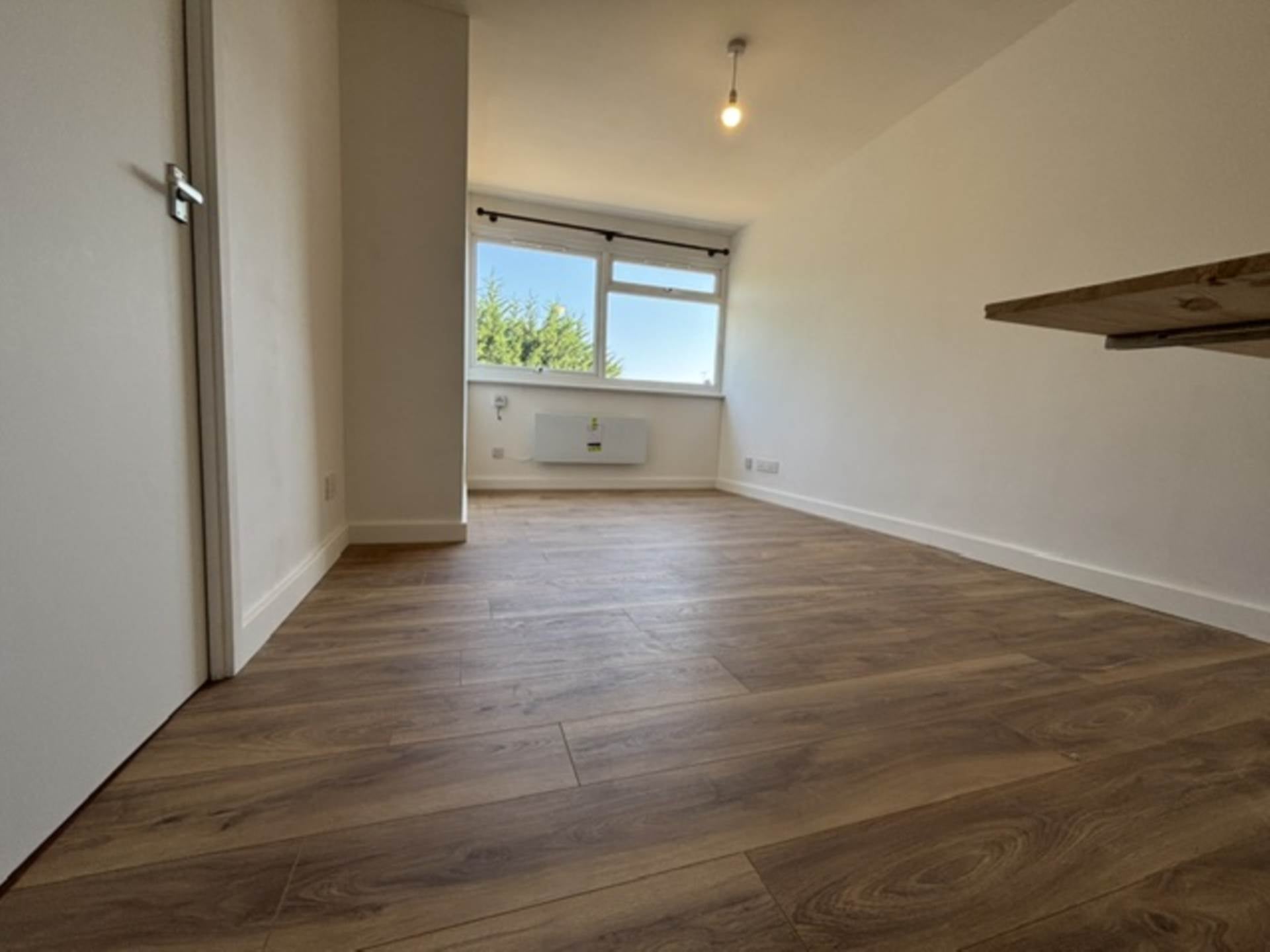 Flat Cambridge Road in Greater London