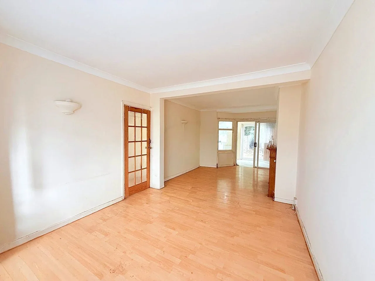House Beeston Way in Greater London