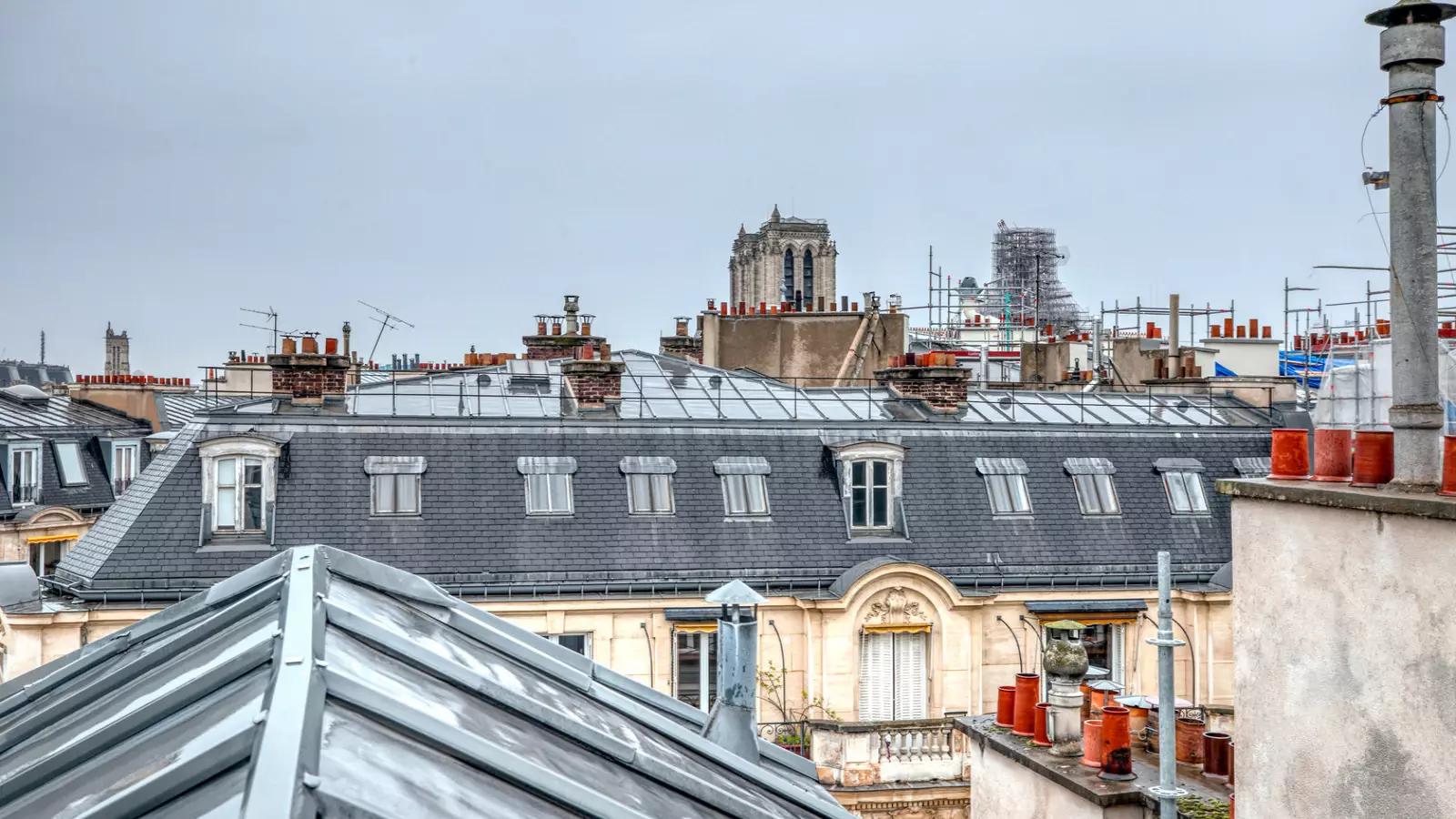 Flat Rue Dante in Paris