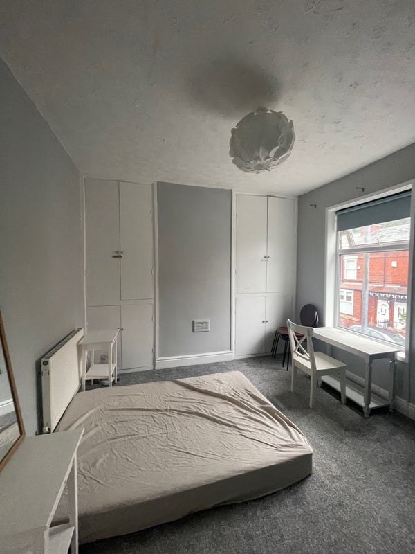 Room Audley Road in Manchester