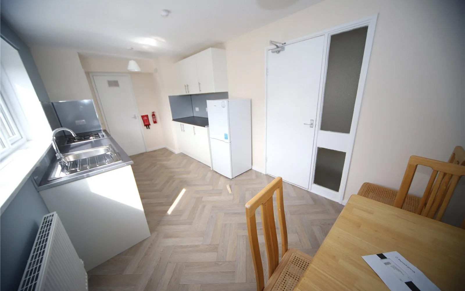 Room Lyndhurst Road in Corringham