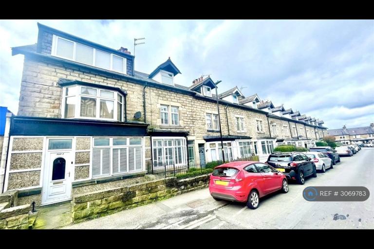 Flat Grange Avenue in Harrogate