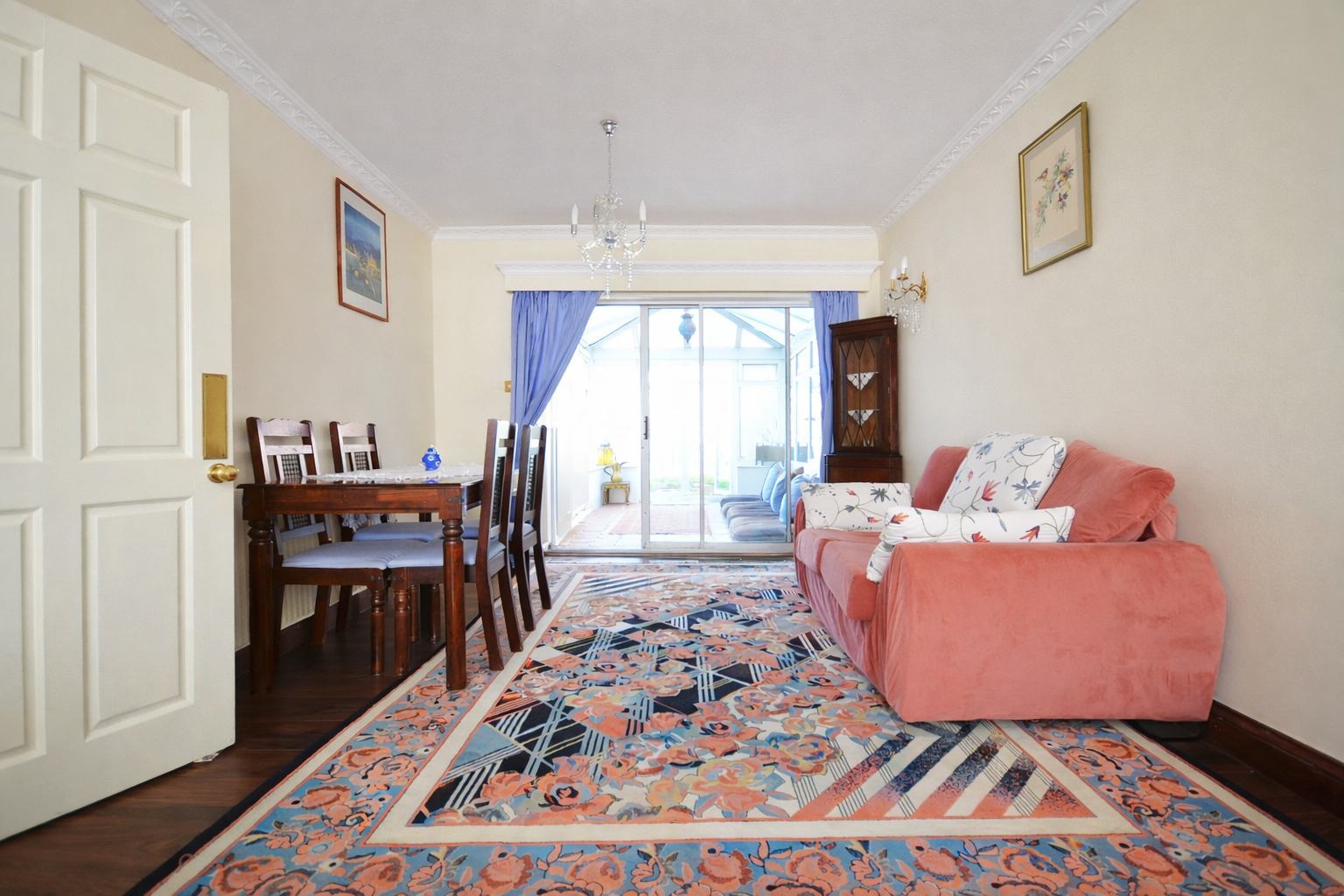 Flat East Acton Lane in Greater London