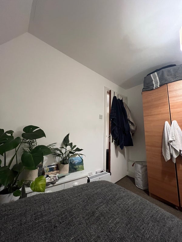 Room Camden Road in Greater London