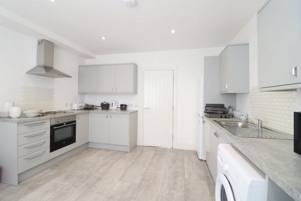 Room Globe Road in Greater London