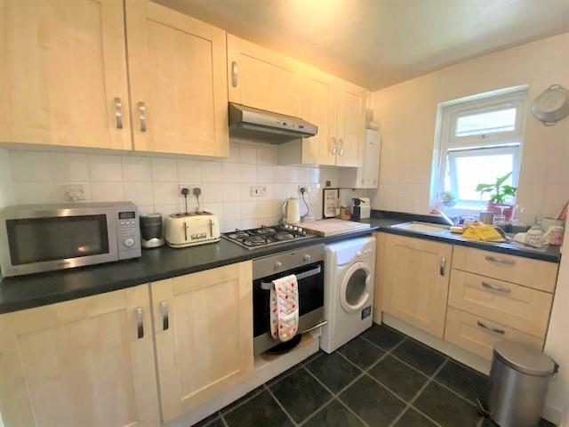 Flat Mount Felix in Walton-on-Thames