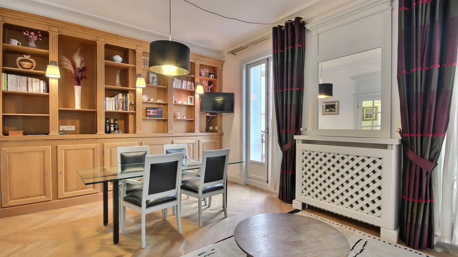 Appartement Rue des Écoles à Paris