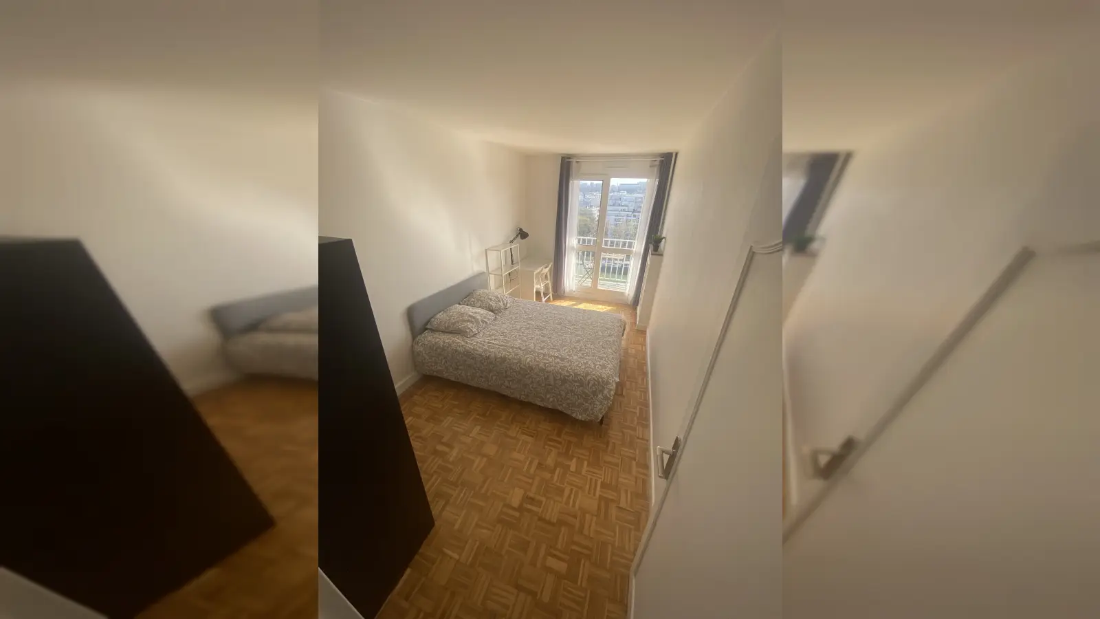 Room Quai de la Seine in Paris