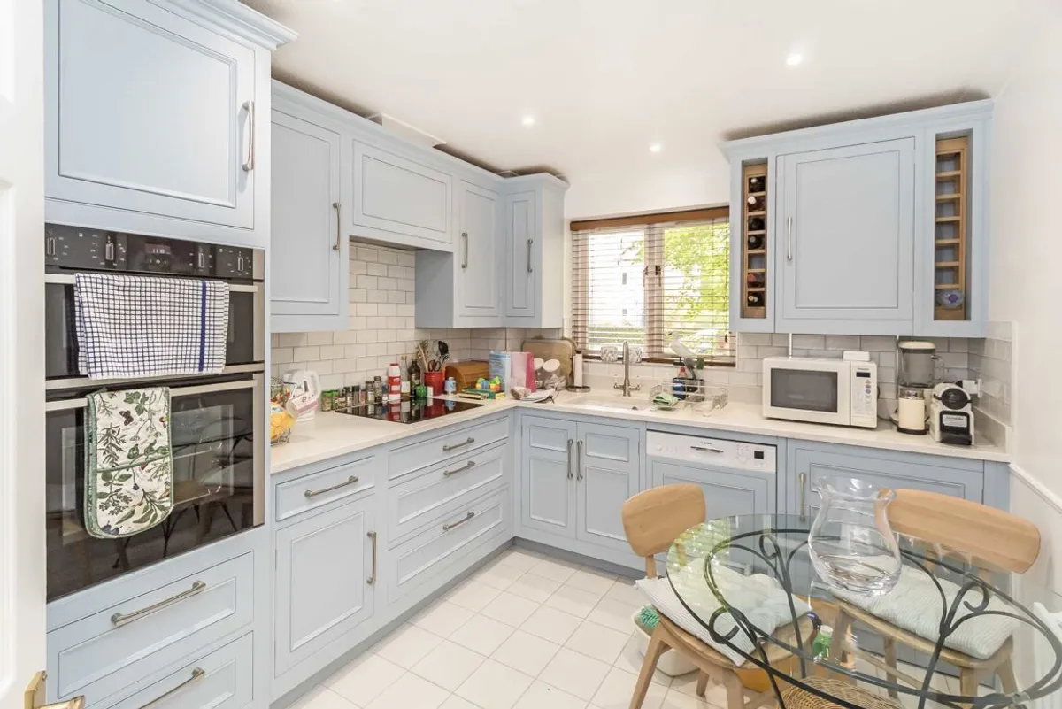 Flat Trematon Place in Greater London