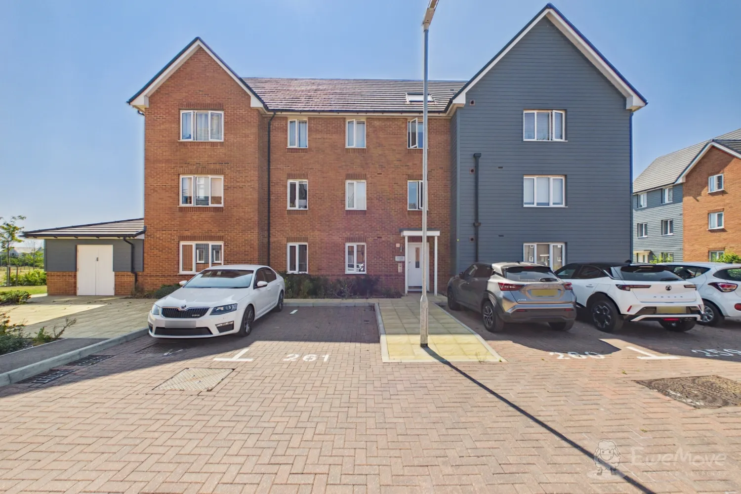 Flat Hopkins Way in Folkestone and Hythe District