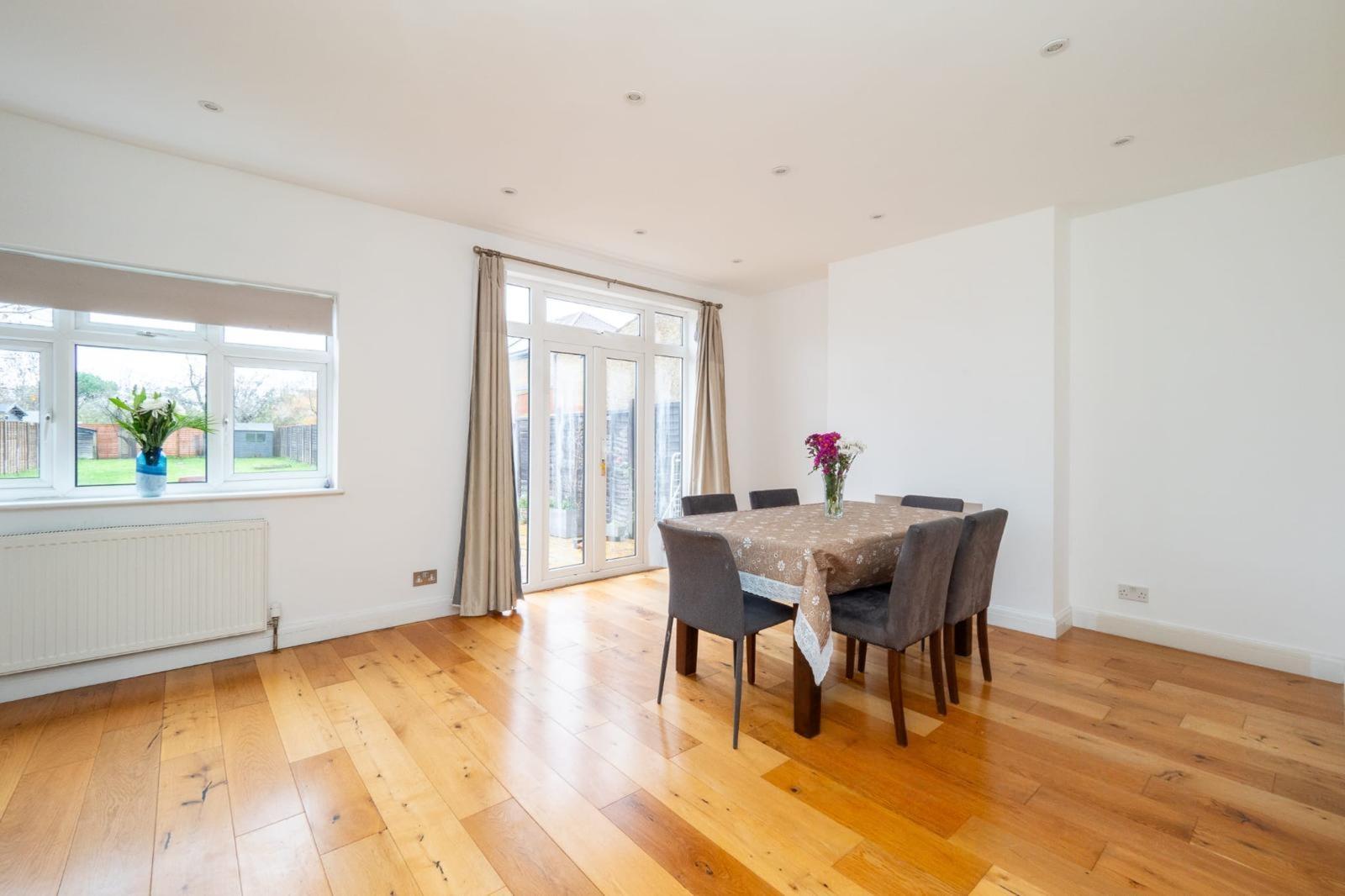 House Farm Way in Greater London