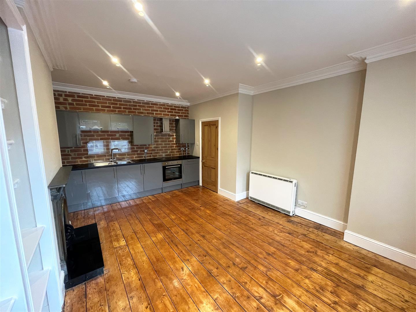 Flat Heathville Road in Gloucester