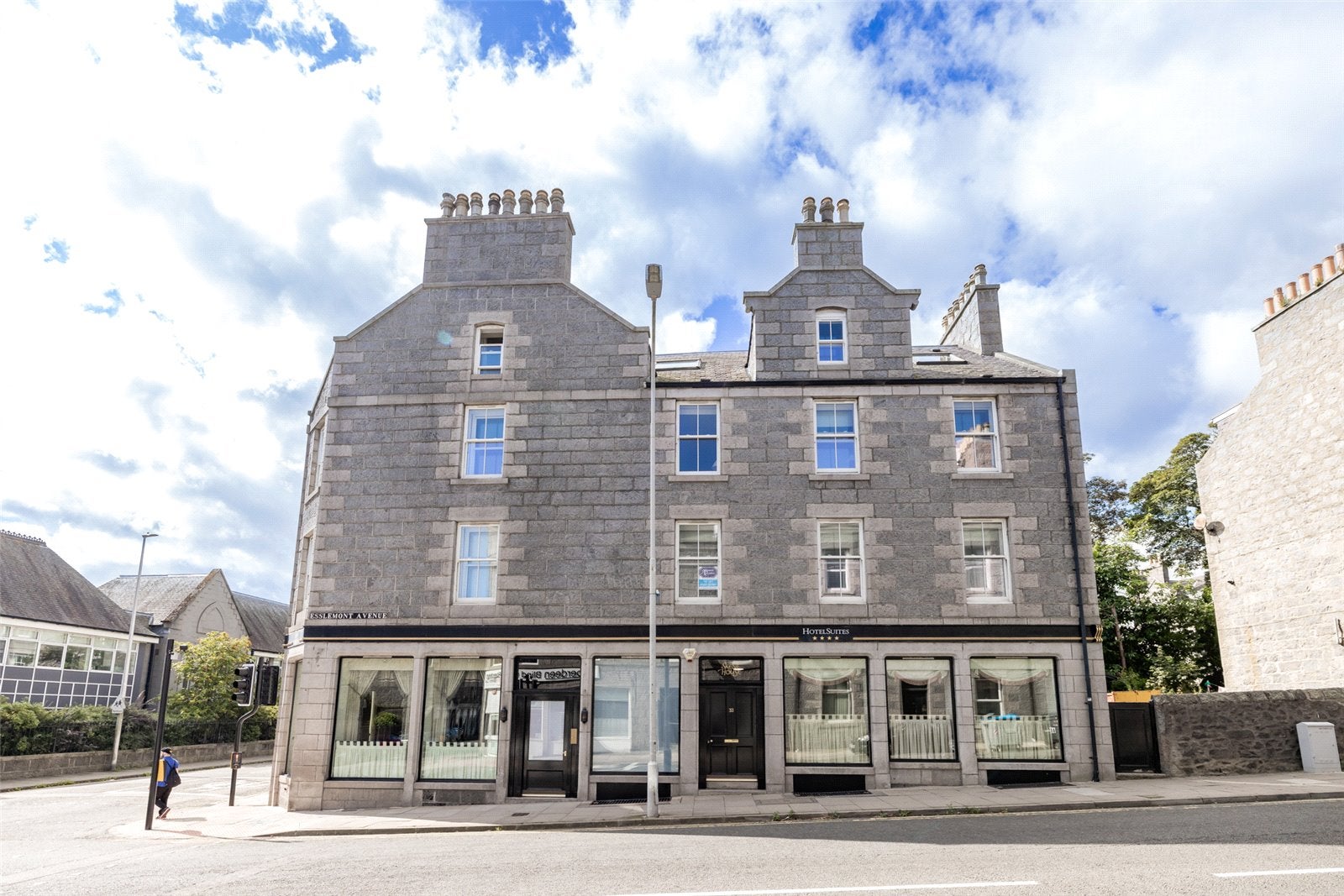 Flat Whitehall Place in Aberdeen City