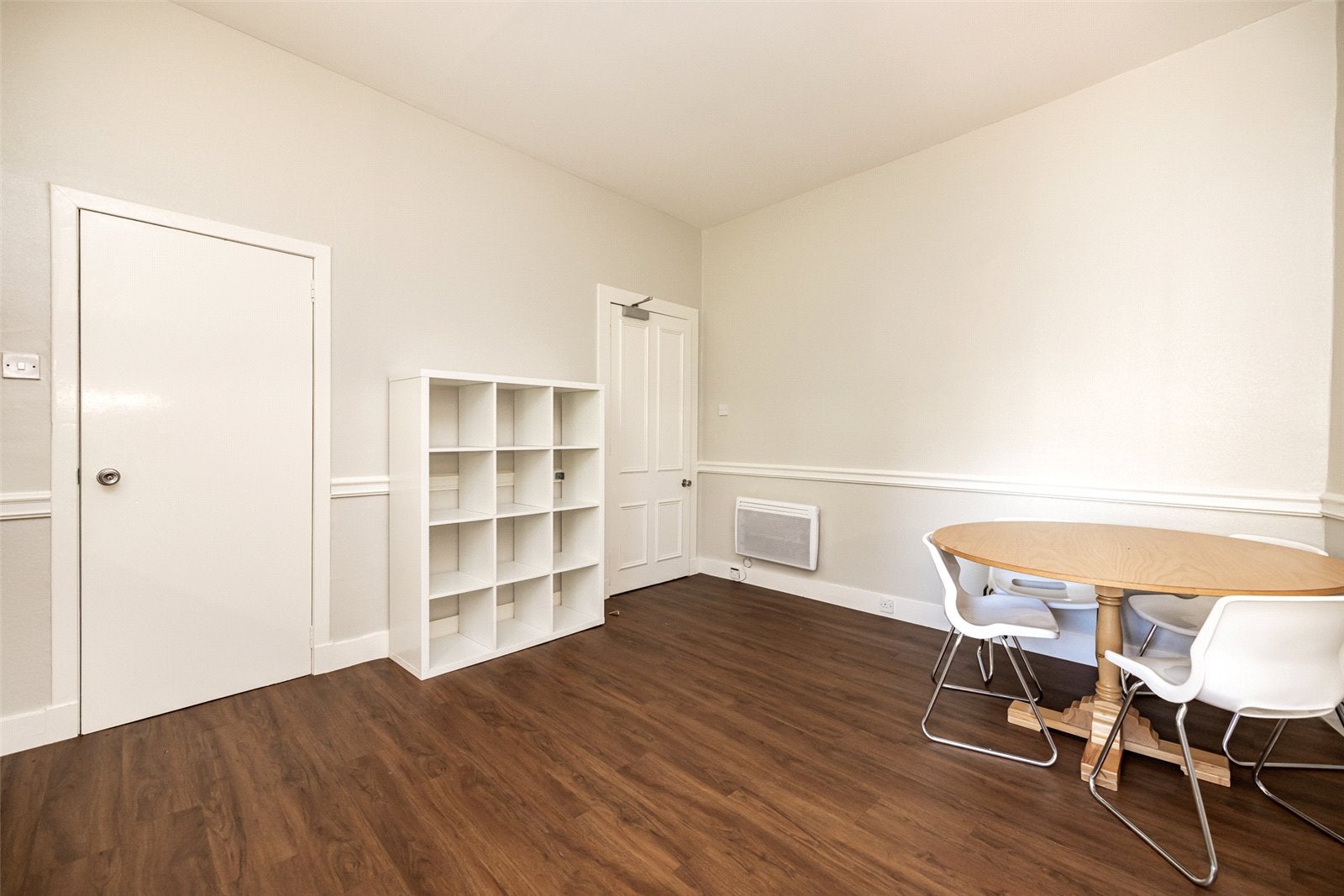 Flat Whitehall Place in Aberdeen City