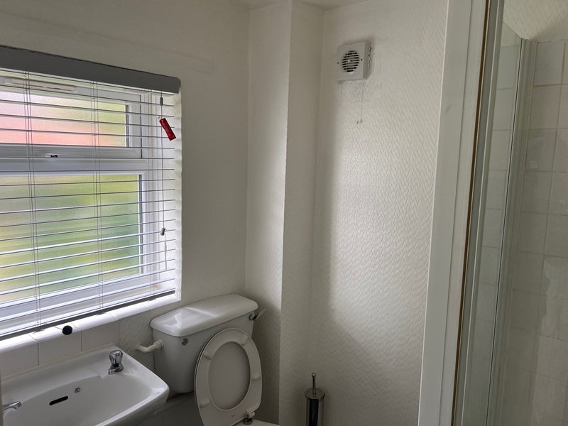 Flat Oakthorpe Drive in Metropolitan Borough of Solihull