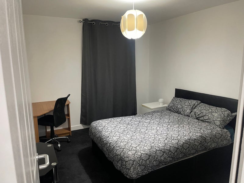 Room Leighton Street in Glasgow