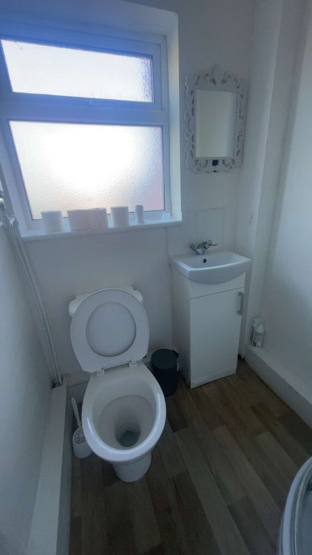 Room Alexandra Crescent in Nottingham