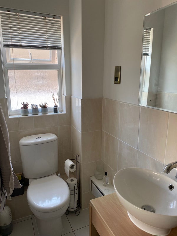 Room Upper Richmond Road in Greater London