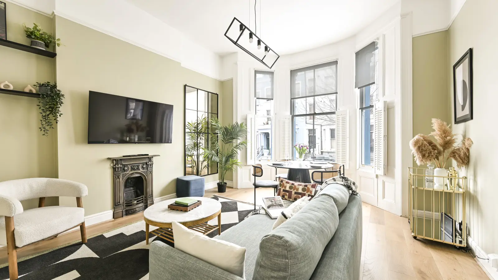 Flat Upper Woburn Place in Greater London